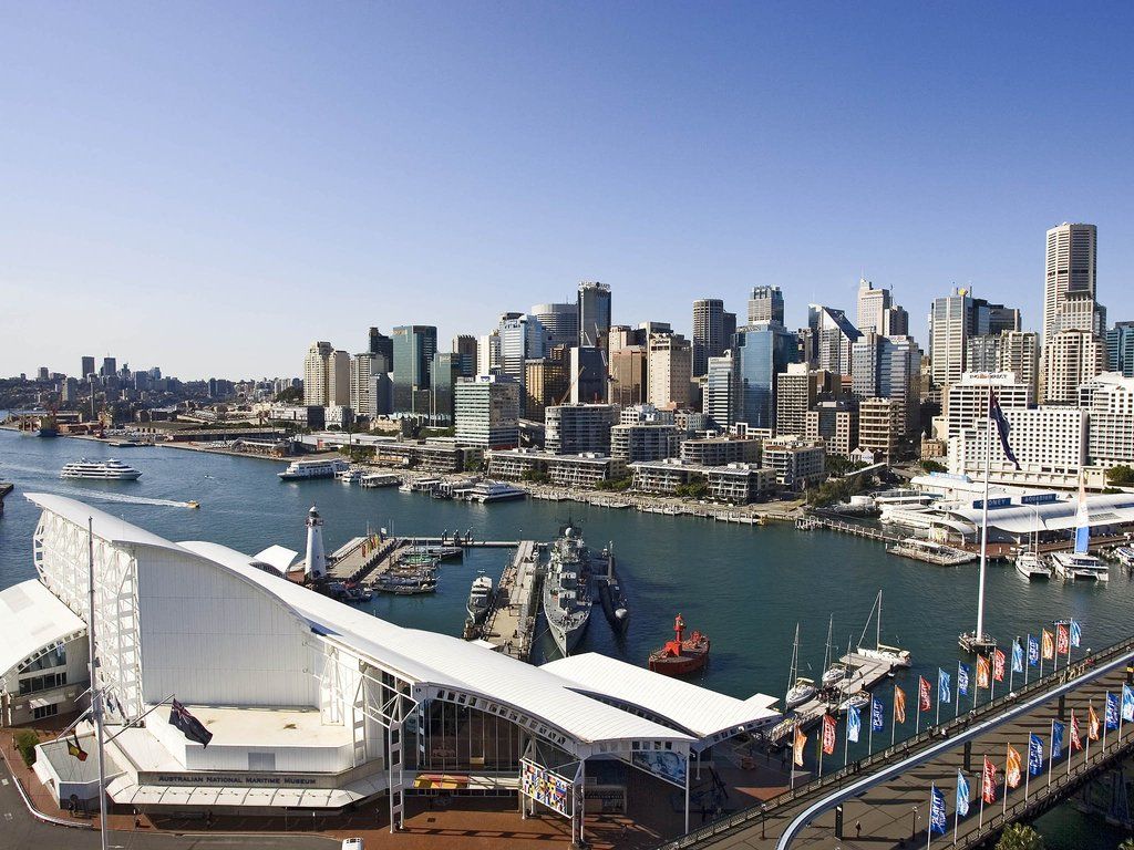 Ibis Sydney Barangaroo Hotel Exterior photo