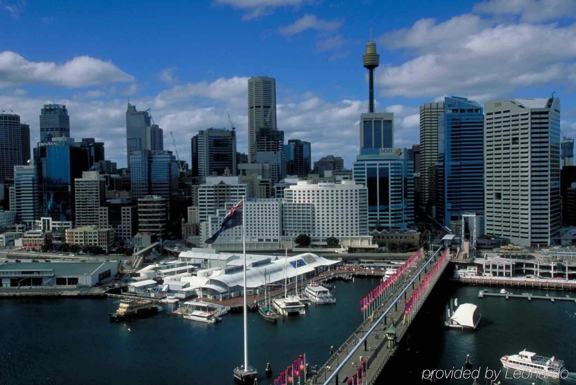 Ibis Sydney Barangaroo Hotel Exterior photo